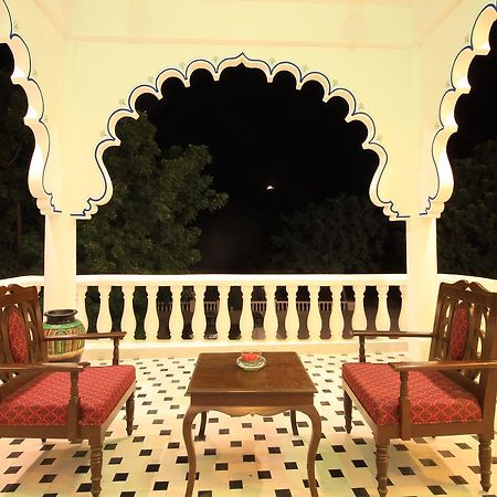 Bonjour Paradise Resort Udaipur Exterior photo
