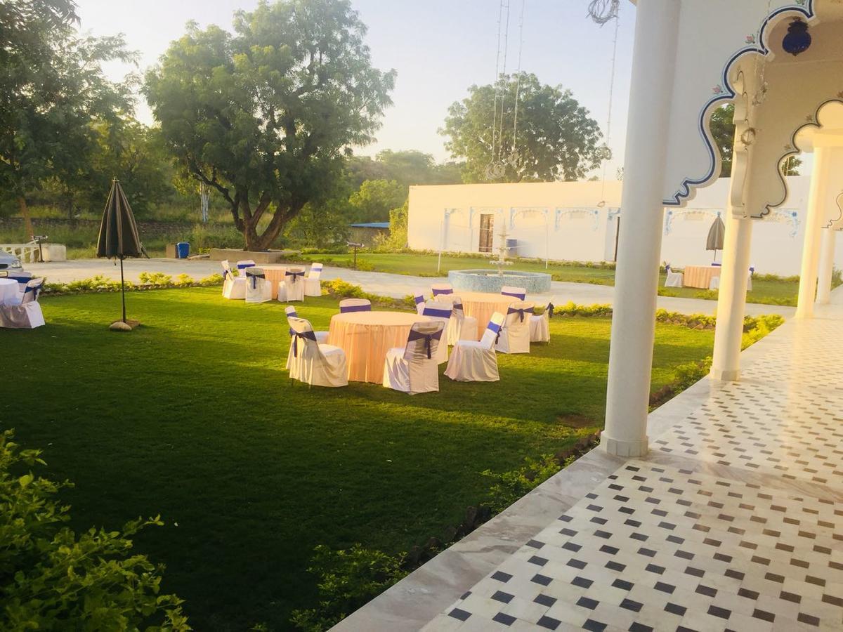 Bonjour Paradise Resort Udaipur Exterior photo